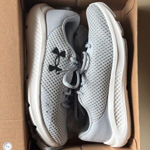 Under Armour Charged Pursuit Gray Mesh Athletic Sneakers with Black Logo